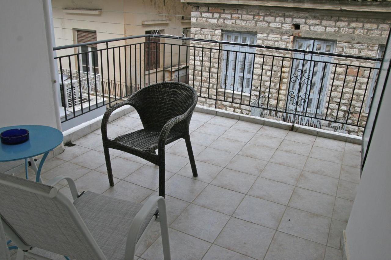 Ρήγας: Όμορφα Στο Μεσολόγγι, Διαμέρισμα Β2 ภายนอก รูปภาพ